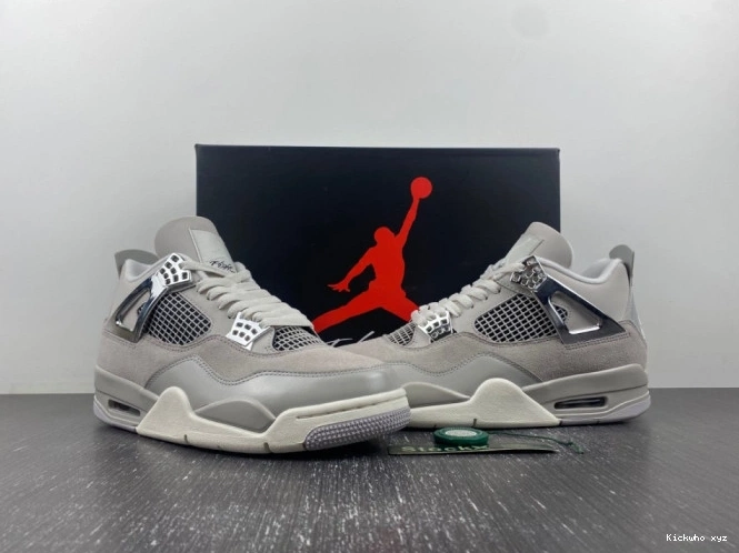 4 Moments Jordan AQ9129-001 Air Frozen 0816